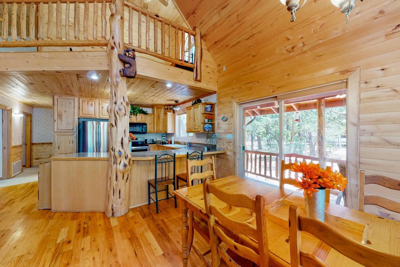 הוילה פיינטופ-לייקסייד Whispering Pines Retreat מראה חיצוני תמונה