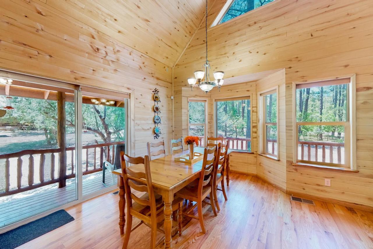 הוילה פיינטופ-לייקסייד Whispering Pines Retreat מראה חיצוני תמונה