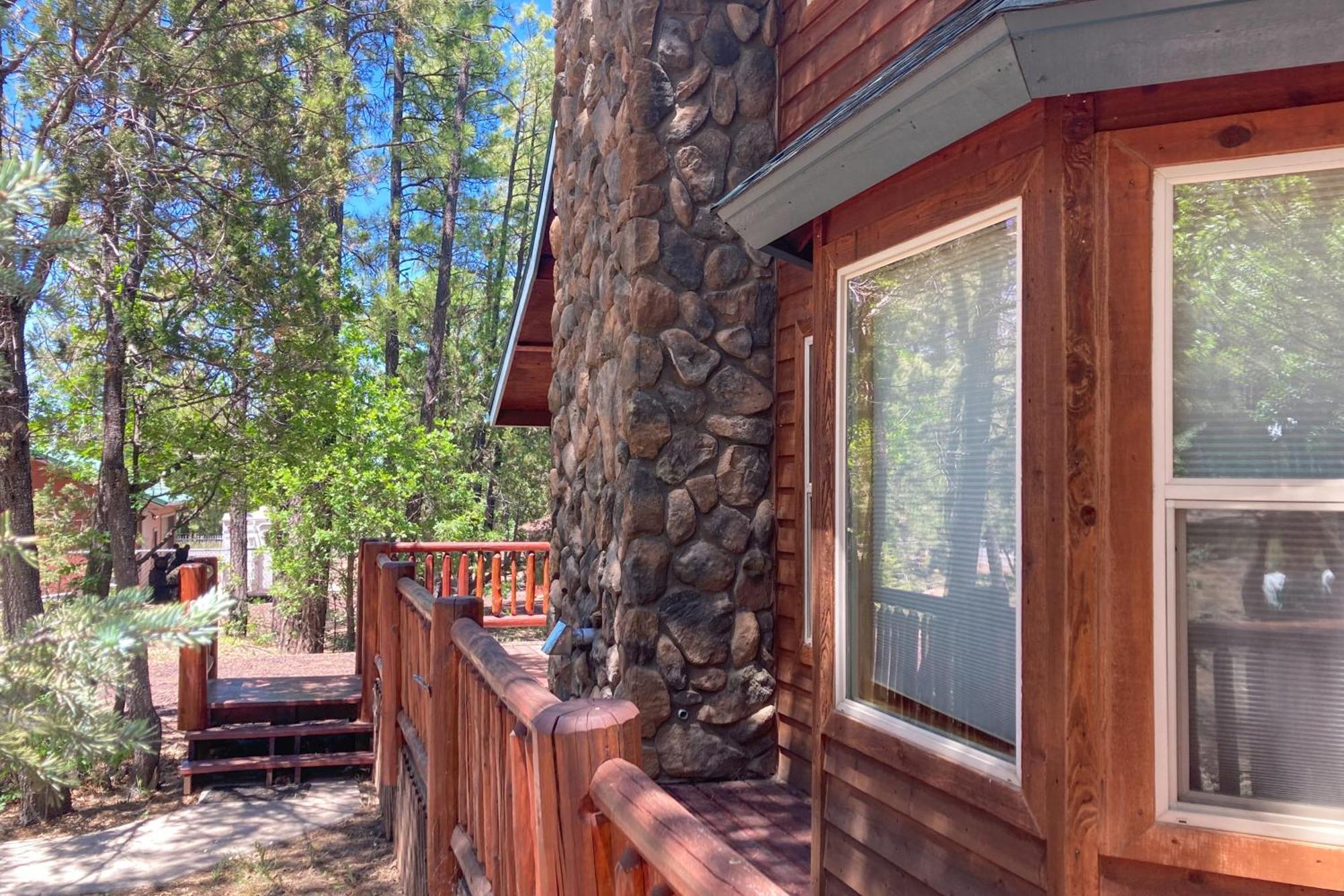 הוילה פיינטופ-לייקסייד Whispering Pines Retreat מראה חיצוני תמונה